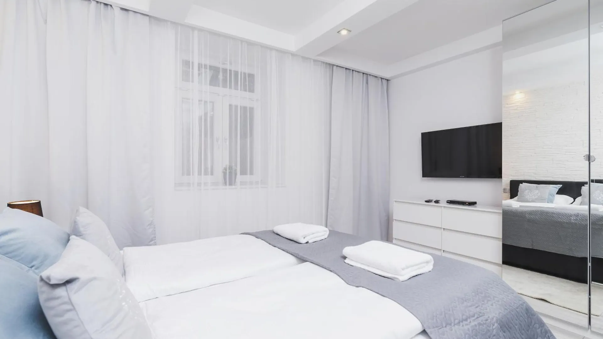 Apartment Lubelska Krakow By Noclegi Renters